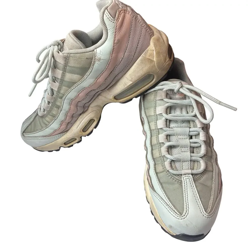 Nike Air Max 95 Sneakers Women’s 7 Moon Particle Silver White Pastels Retro